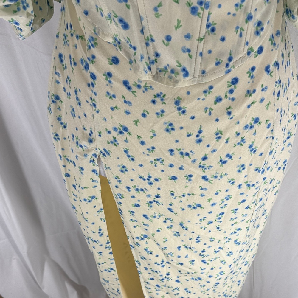 Micas Off-Shoulder Floral Maxi Dress Cream Blue M NWT - Picture 5 of 9